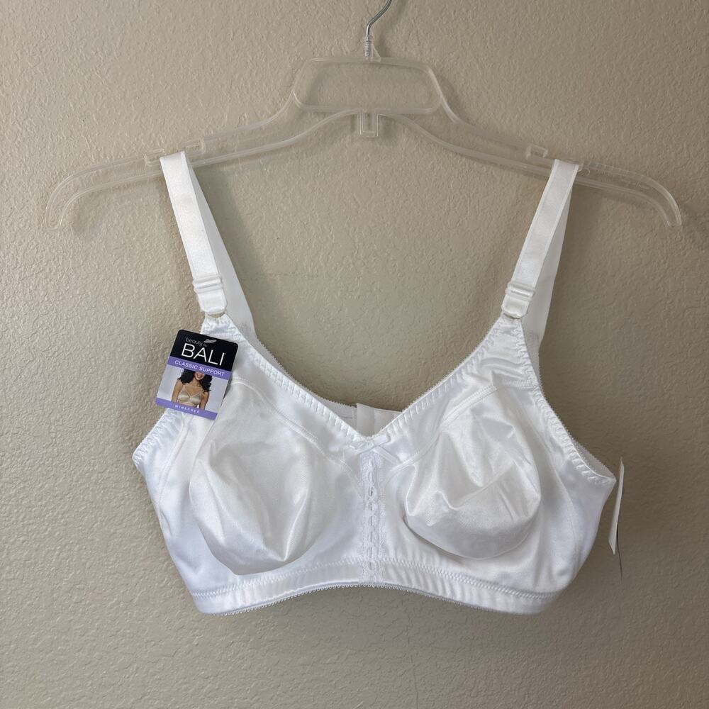 Beauty by Bali Womens Size 38DD Classic Support Wirefree Bra DFB820 White NEW